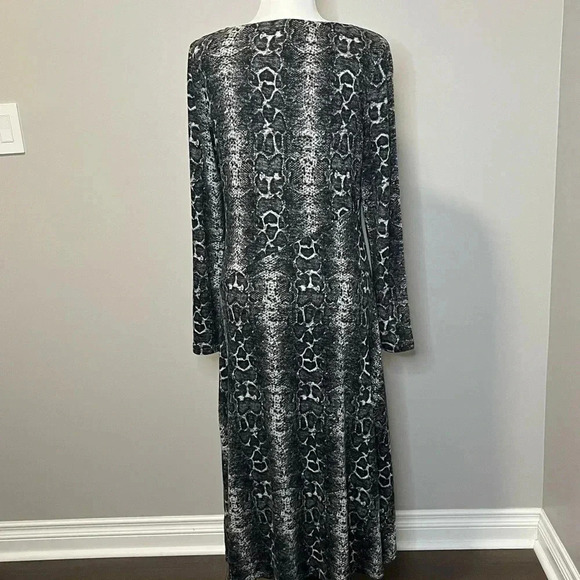 Nicole  Miller Sweater Knit Dress Snakeskin Pattern - Picture 4 of 11